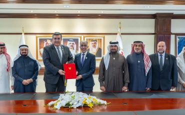 2_-_وزارة_الأشغال_وجامعة_العلوم_التطبيقية_يوقعان_مذكرة_تفاهم_في_مجال_التدريب_والتطوير